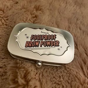 Benefit foolproof brow powder.